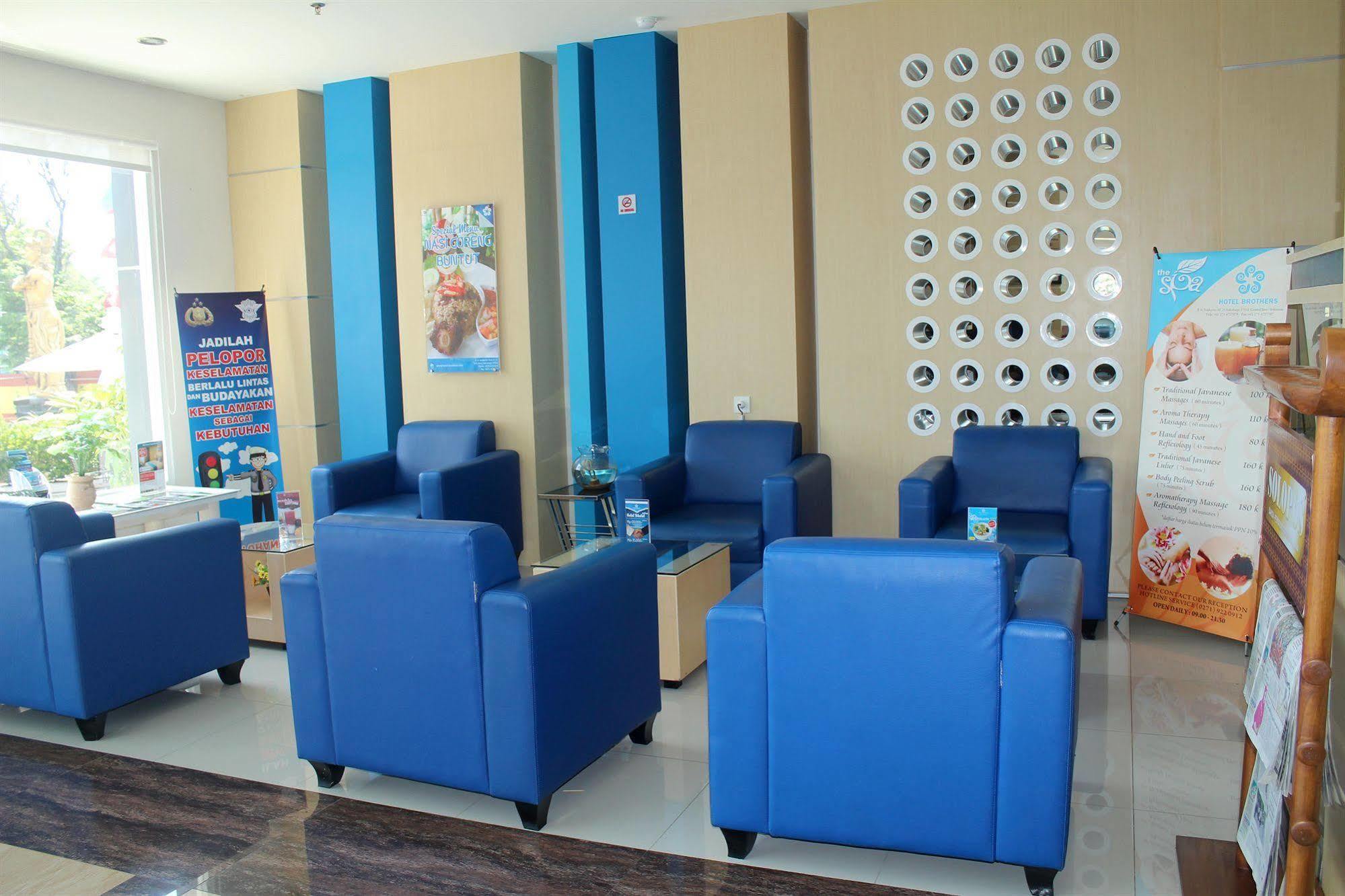 Hotel Brothers Biru Solo Baru Kültér fotó